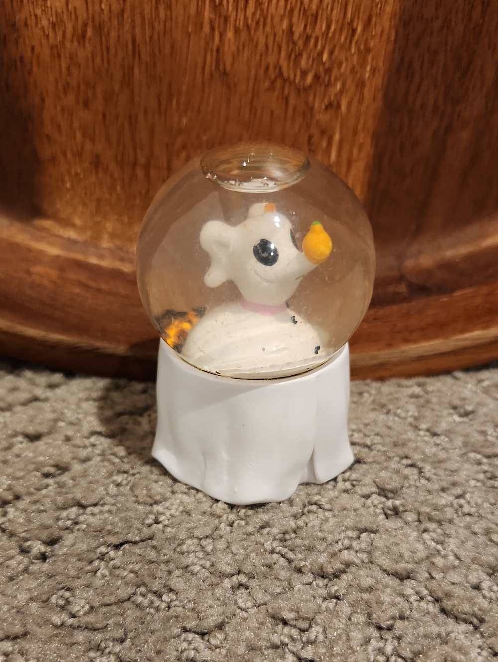 The Nightmare Before Christmas Zero Mini Snow Globe.